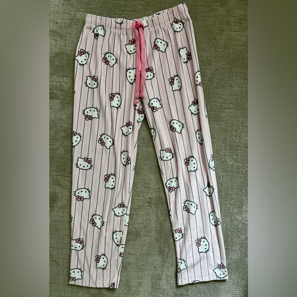 Hello Kitty Female Pajama Pants with Pink Accents Size Medium